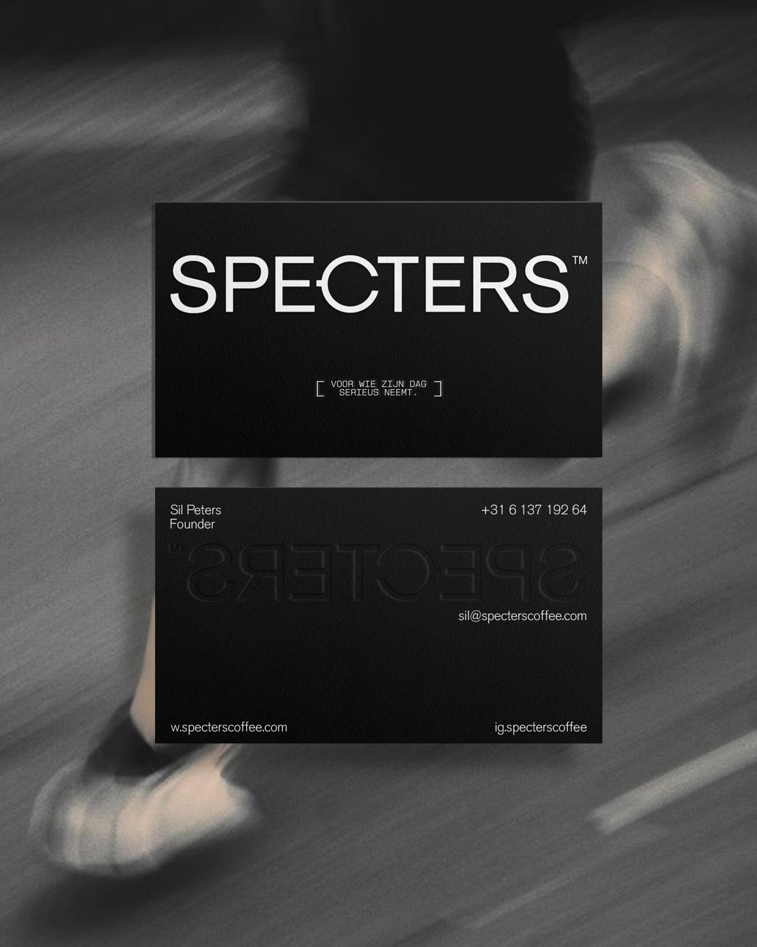 Specters: visitekaartjes